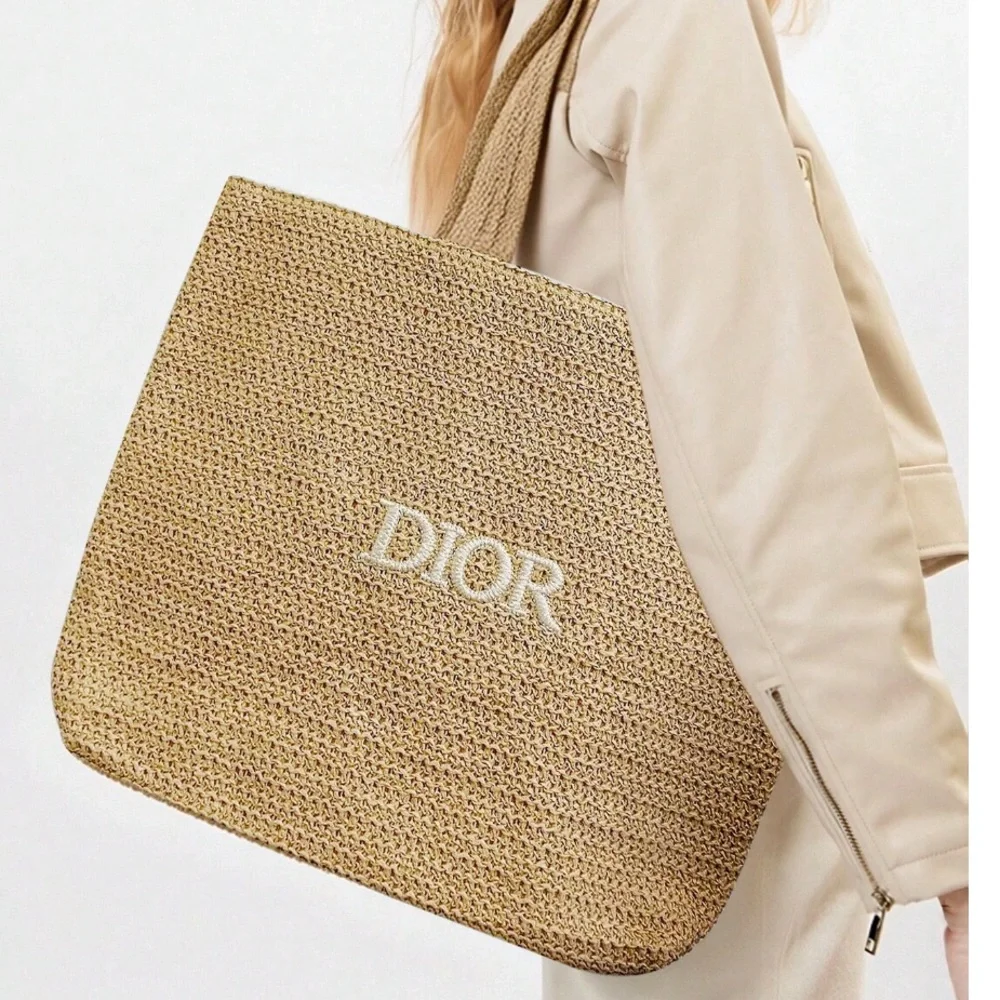 🆕 Christian Dior Straw Totebag - Picture 4 of 8